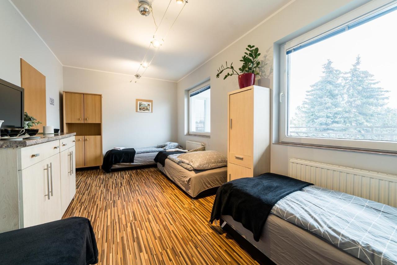 Pokoje Nad Pizzeria Poznań Eksteriør billede